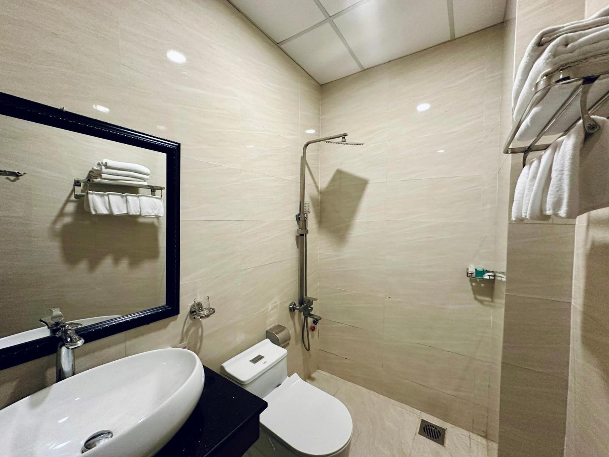 Lion Hotel Cần Thơ Exterior foto